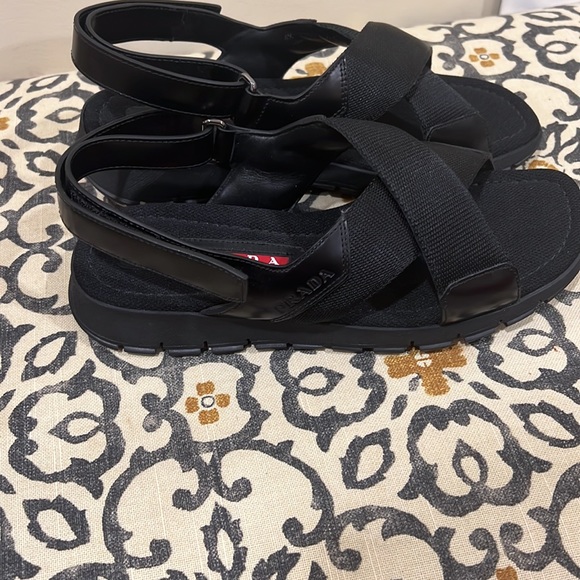 Men’s authentic Prada crisscross sandals NEW. Never worn, without a box. - Picture 3 of 7